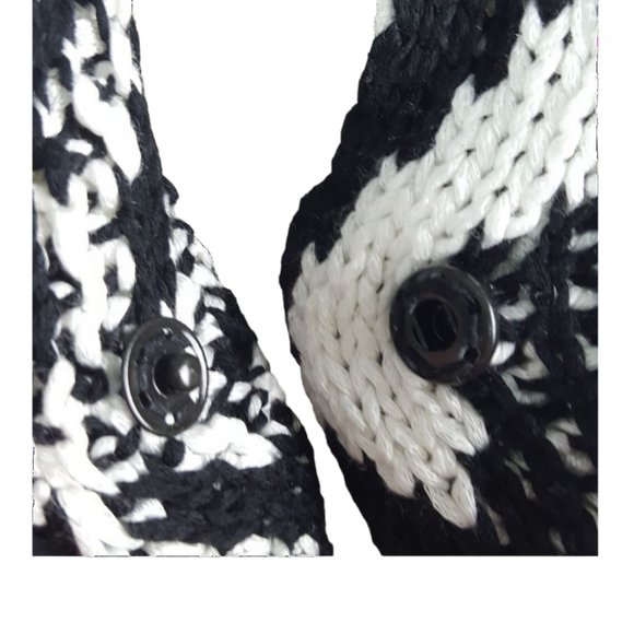 Moffi International Women sz L One button Cardigan Knit Black White - Picture 4 of 9